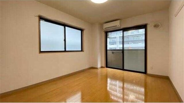 ラティーダ下並木IIの物件内観写真